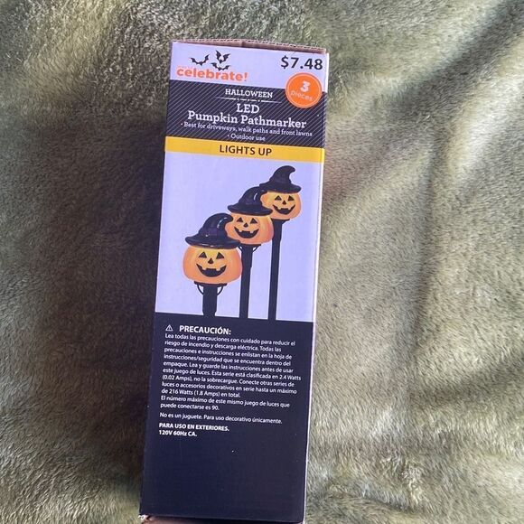 Halloween LED Pumpkin Pathmarker - Picture 2 of 4